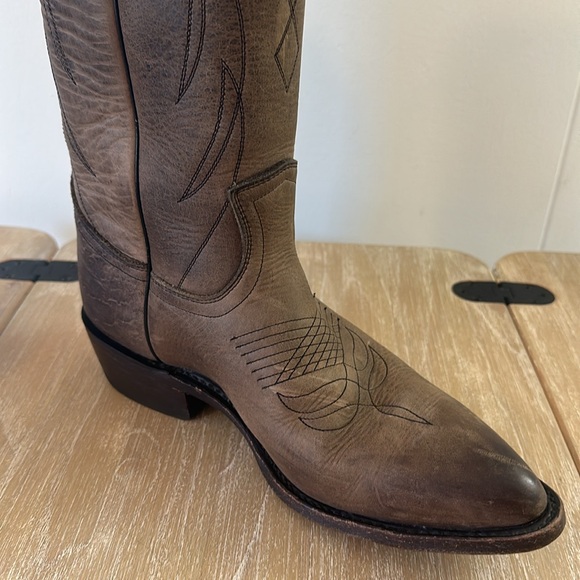 Frye Billy Pull On Western Boot - Picture 10 of 16